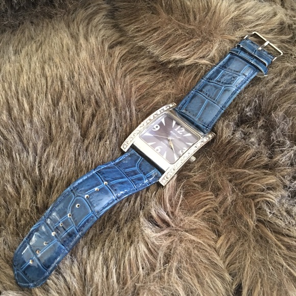 Ladies Avenue blue croc embossed rhinestone watch - Picture 8 of 8